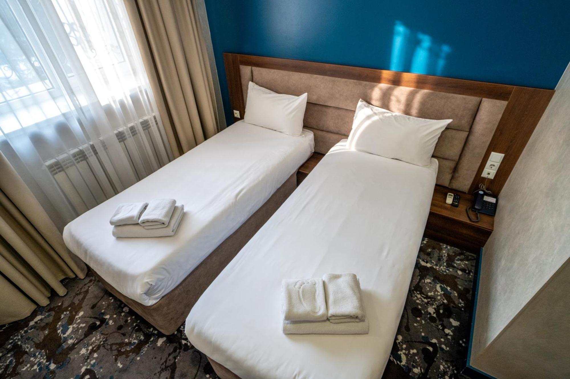 Mildom Express Hotel Almaty Eksteriør billede